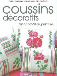 Coussins décoratifs : tricot, broderie, peinture...